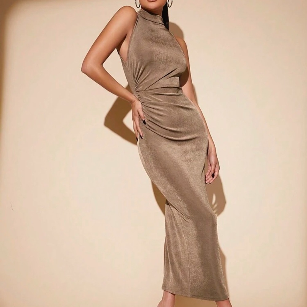 Selfie Leslie One Shoulder Tan Dress